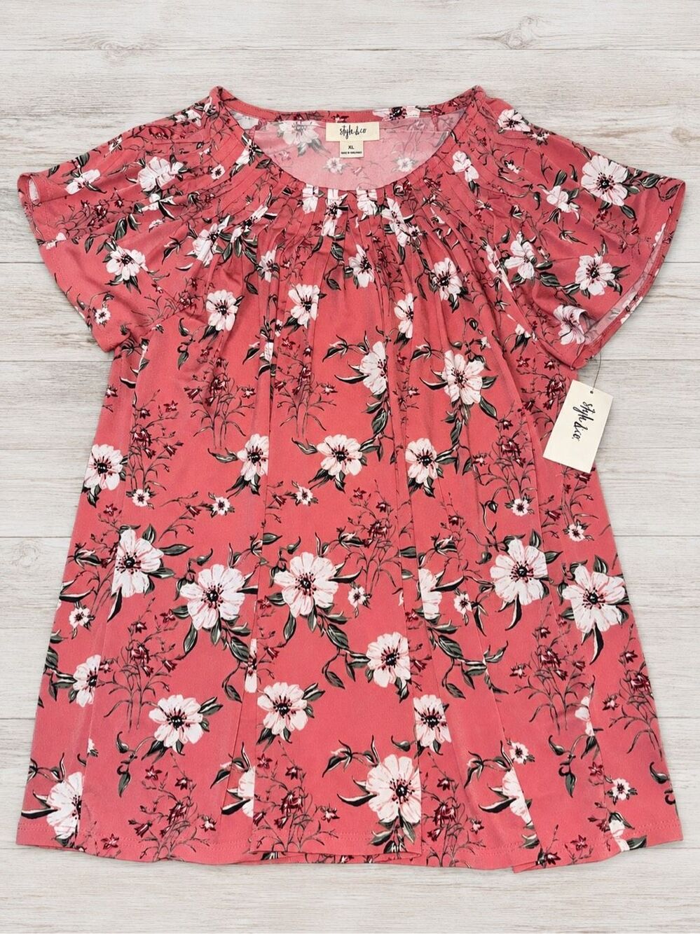 NWT Style & Co XL Coral Floral Pintuck Top Short Flutter Sleeve Blouse
